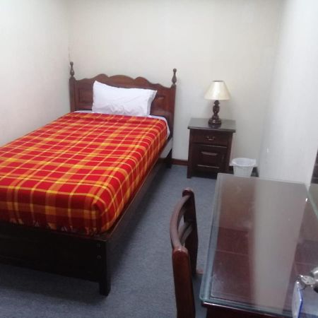 Hostal Victoria Quito Exterior foto