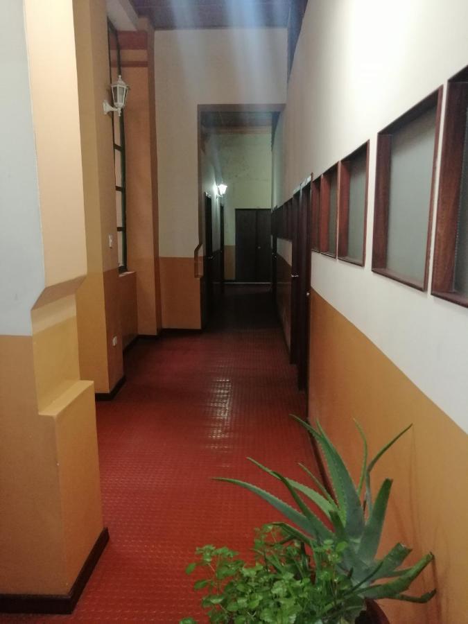 Hostal Victoria Quito Exterior foto